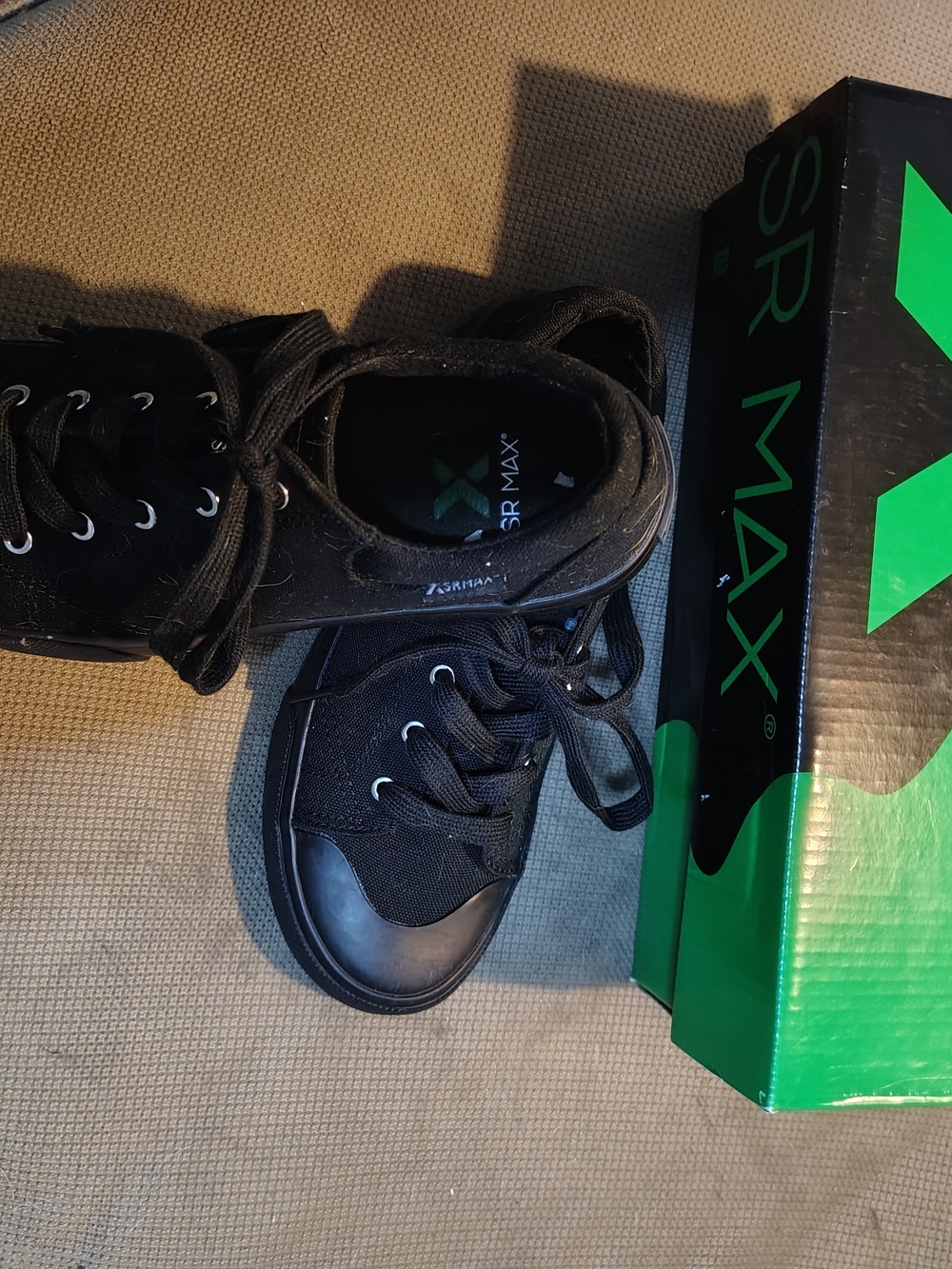 SR Max Women's Black Ventura MaxTrac Nonslip Athletic Lace-Up Sneakers